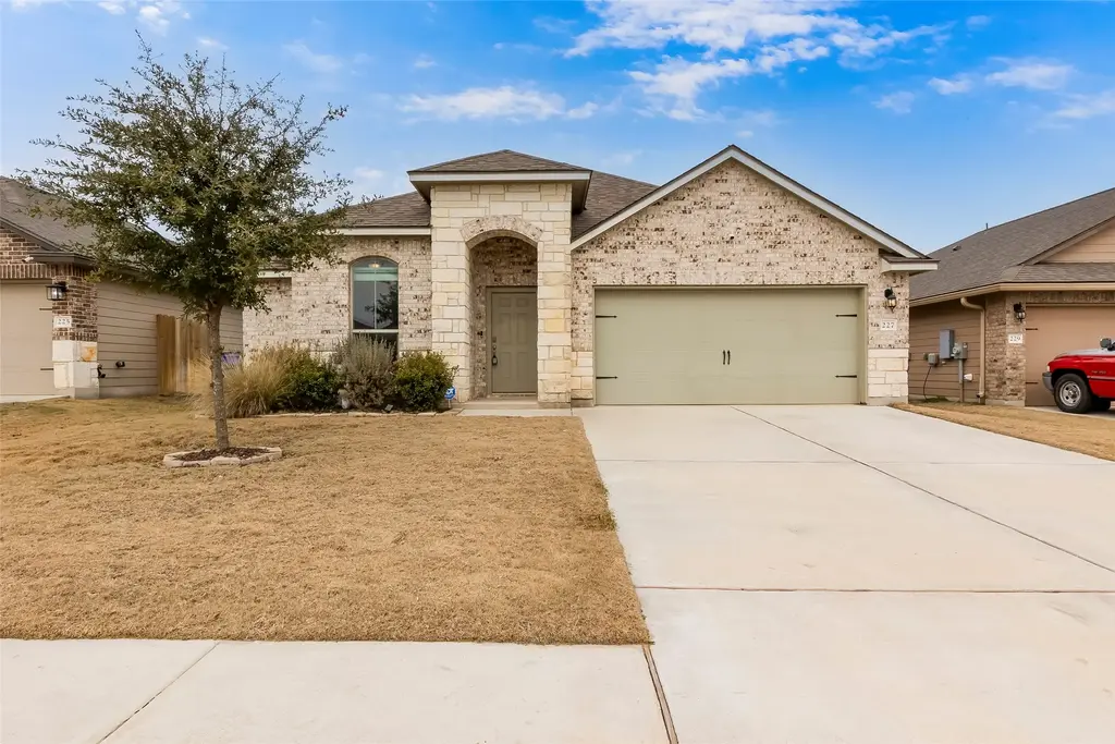 227 Reagor Drive, Taylor
