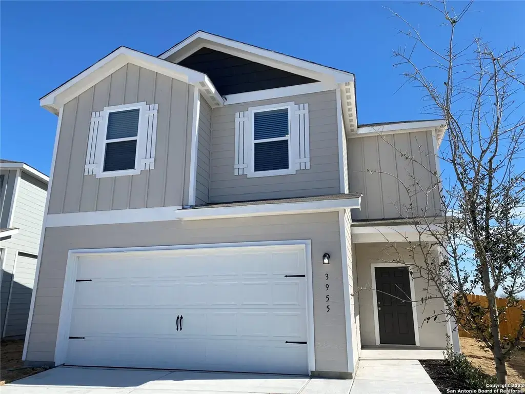 3955 Trail De Paris, New Braunfels