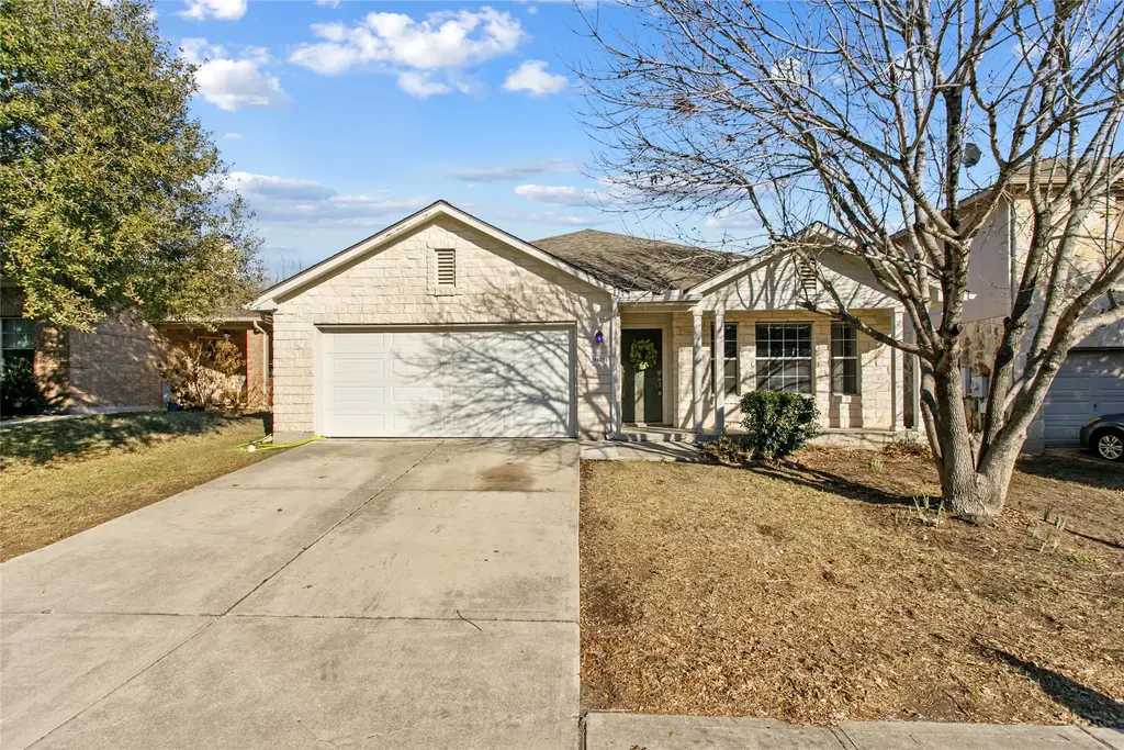 9401 Pioneer Forest Drive, Austin