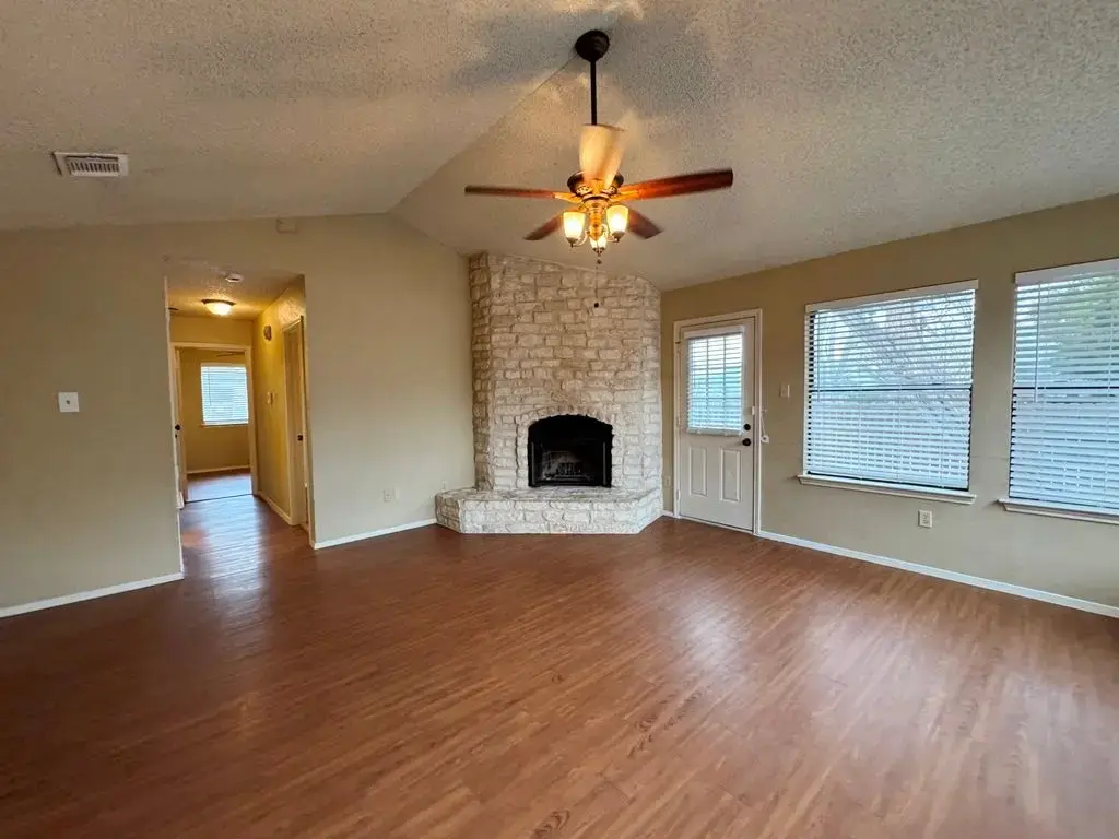 1002 Great Britain Boulevard, Austin