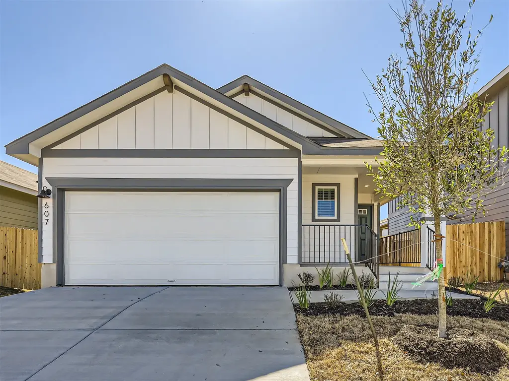 607 View Drive, Georgetown