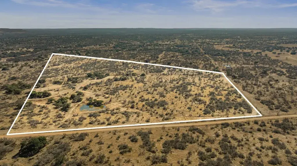 6304-a County Road 110 Road, Llano