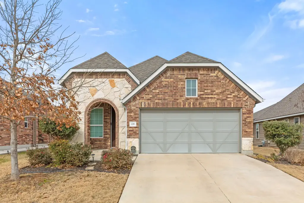 128 Gidran Trail, Georgetown