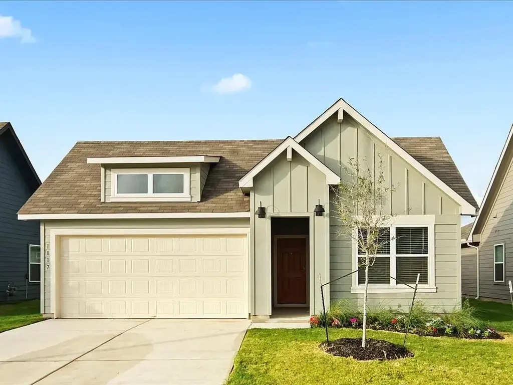 1817 Windsor Boulevard, Lockhart