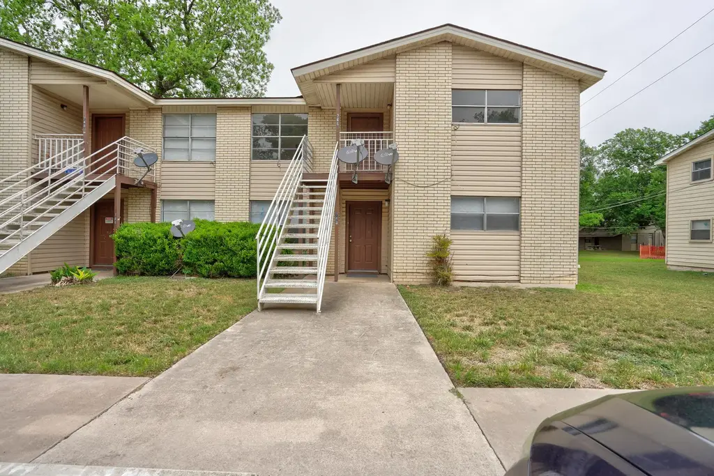 728 Old Martindale Drive, San Marcos