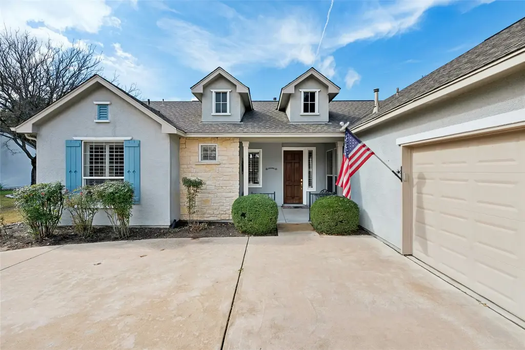 206 Scurry Pass, Georgetown
