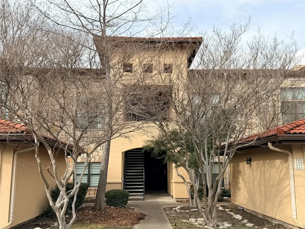 300 San Gabriel Village Boulevard 521, Georgetown