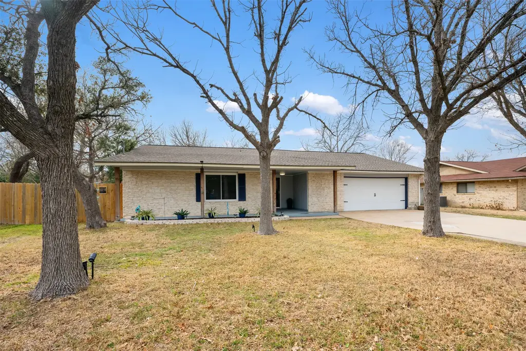 117 Shady Oak Drive, Georgetown