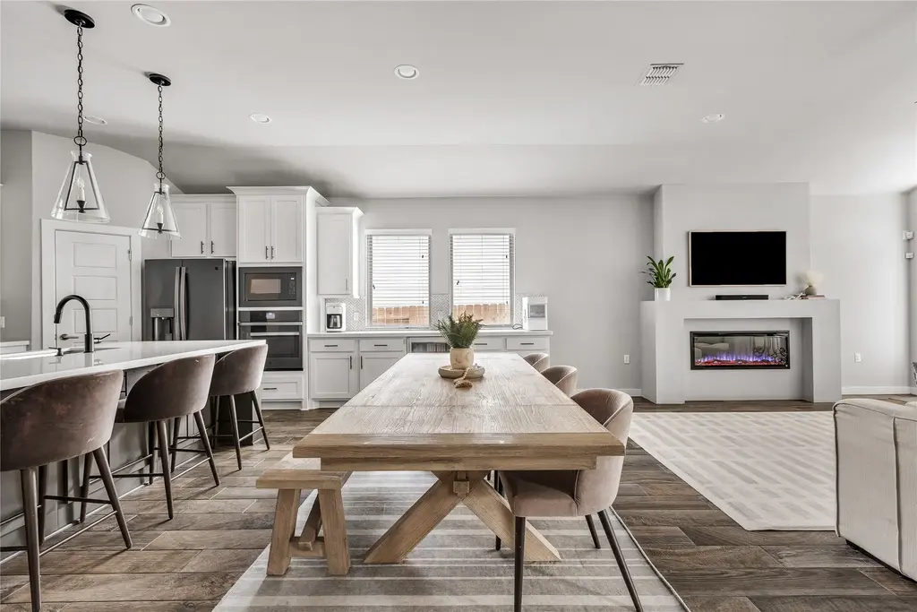 8201 Yokohama Terrace, Austin