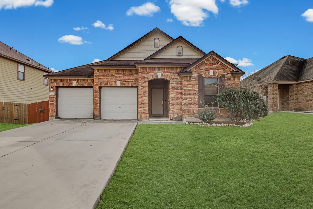 344 Matthews Lane, Kyle
