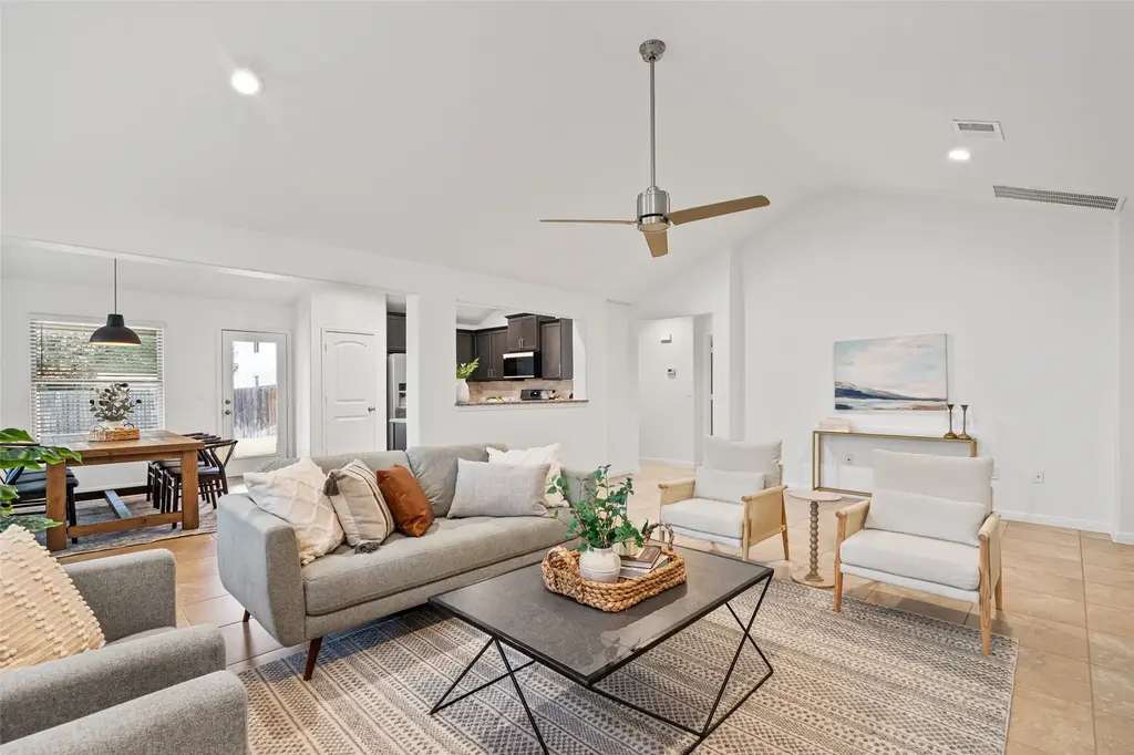 705 Schefer Street, Leander