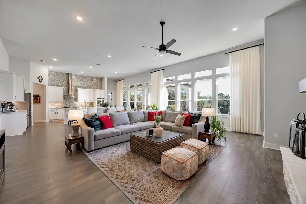 312 Ringtail Stream Drive, Austin