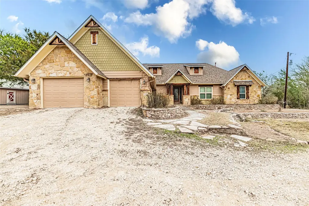 3700 Elder Hill Road, Driftwood