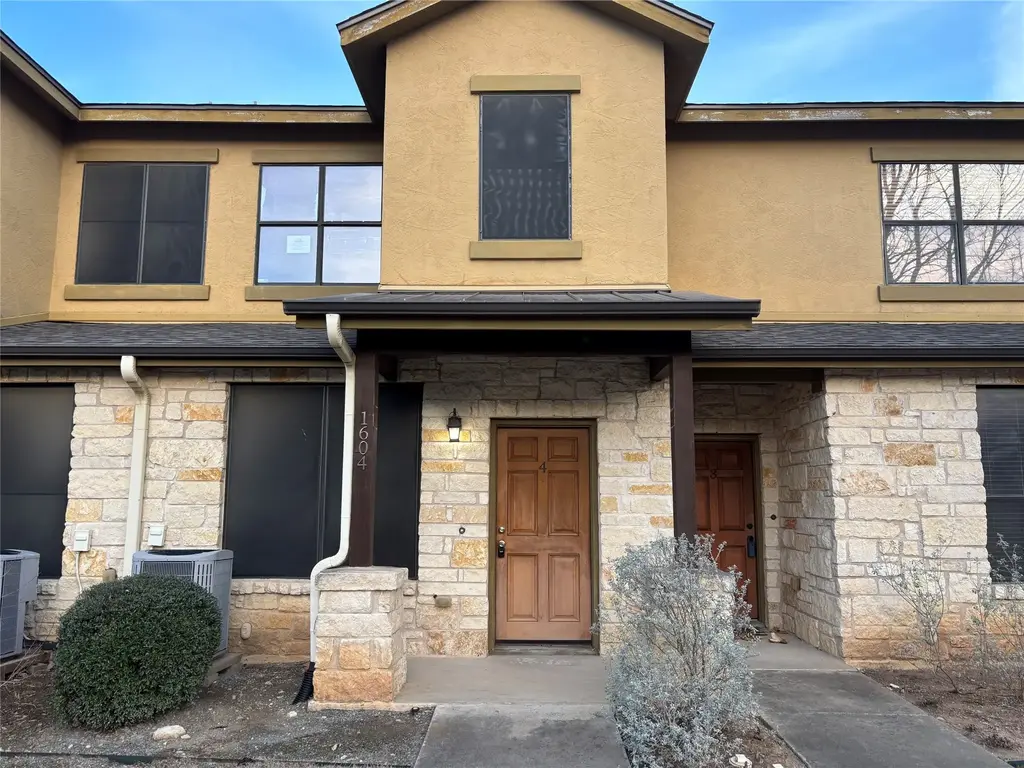 2101 Town Centre Drive 1604, Round Rock