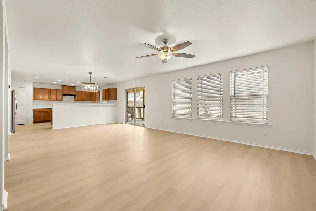 924 Oatmeal Drive, Pflugerville
