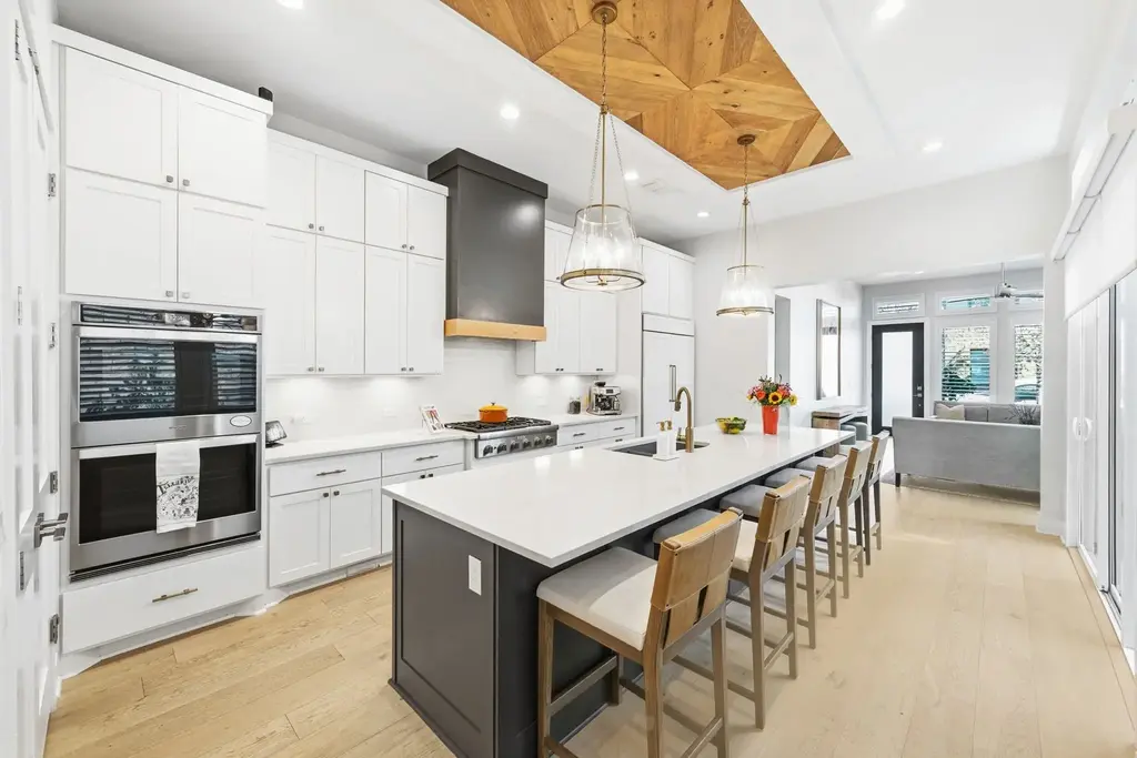 4209 Elevator Drive, Austin