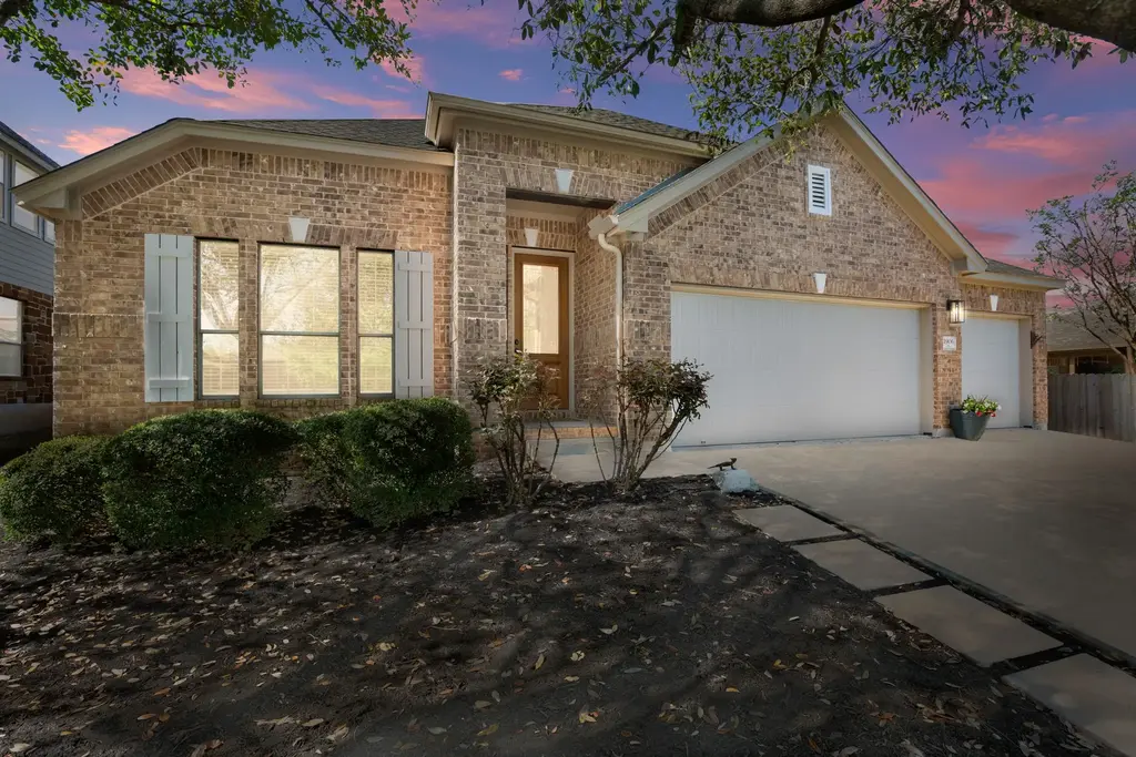 1906 Tall Chief, Leander