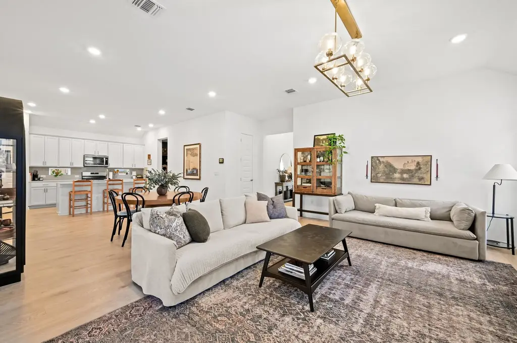 2037 Rosin Jaw Walk, Leander