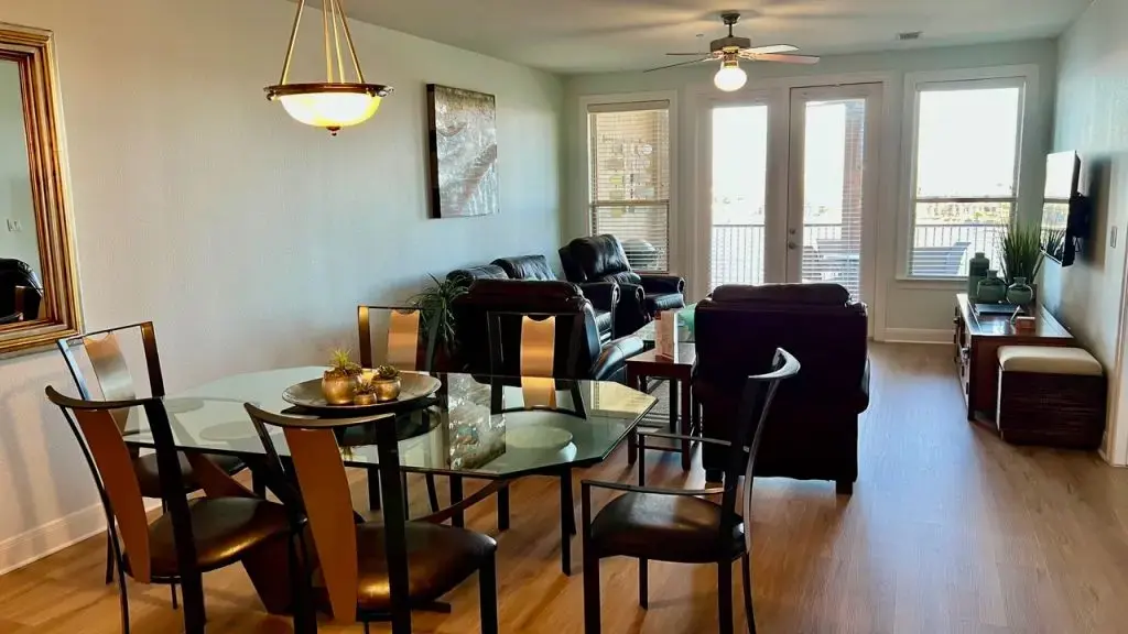 98 Island Drive 33, Horseshoe Bay