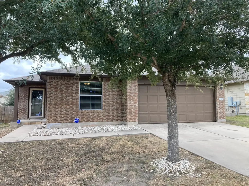 13325 Pine Needle Street, Manor