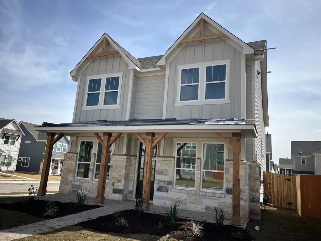 201 Woodrow Lane, Liberty Hill