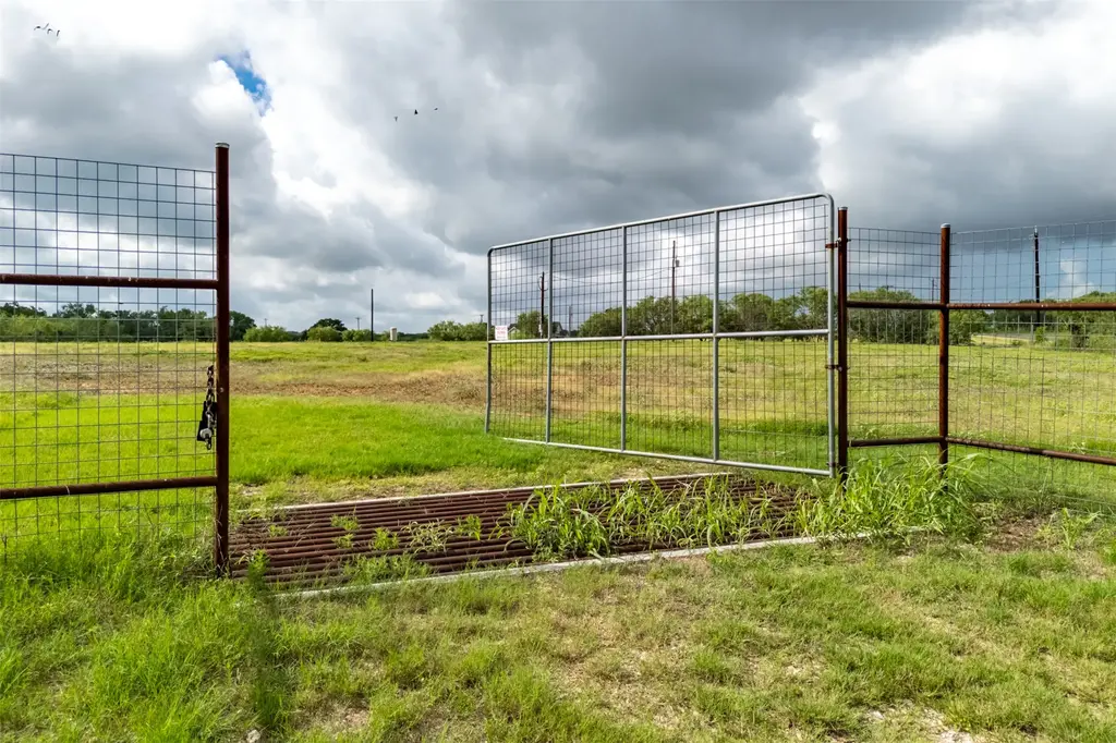 5485 County Road 249 Way, Gonzales