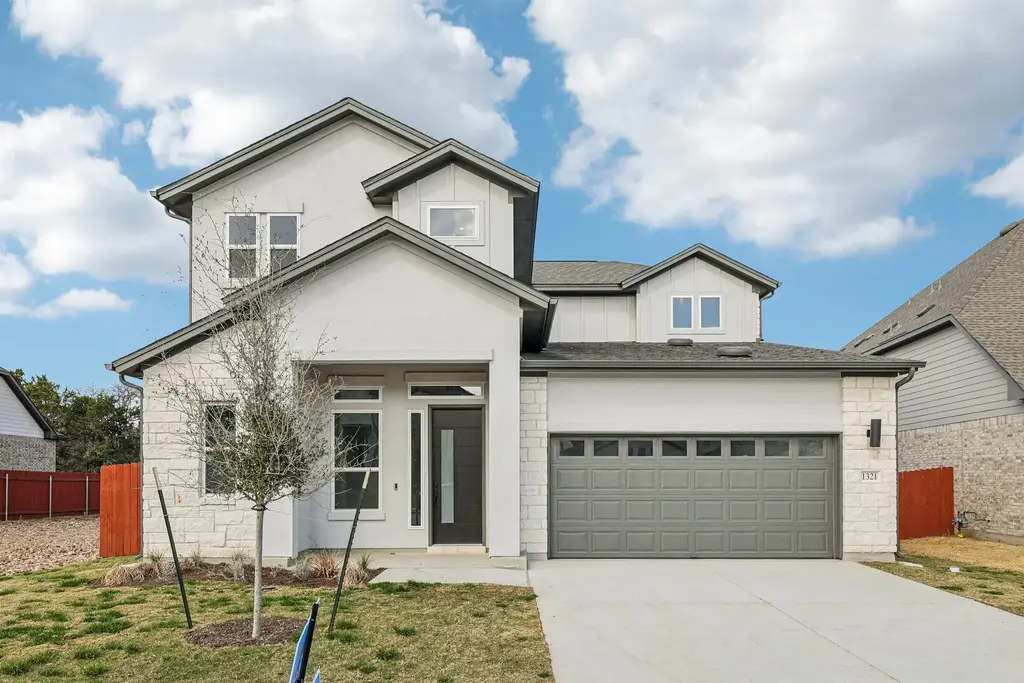 1321 Robin Trail, Round Rock