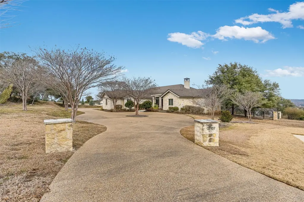 27107 Waterfall Hill Parkway, Spicewood