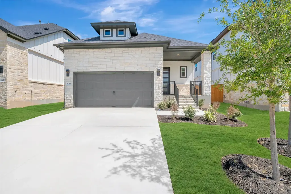 570 Darley Oak Drive, Dripping Springs