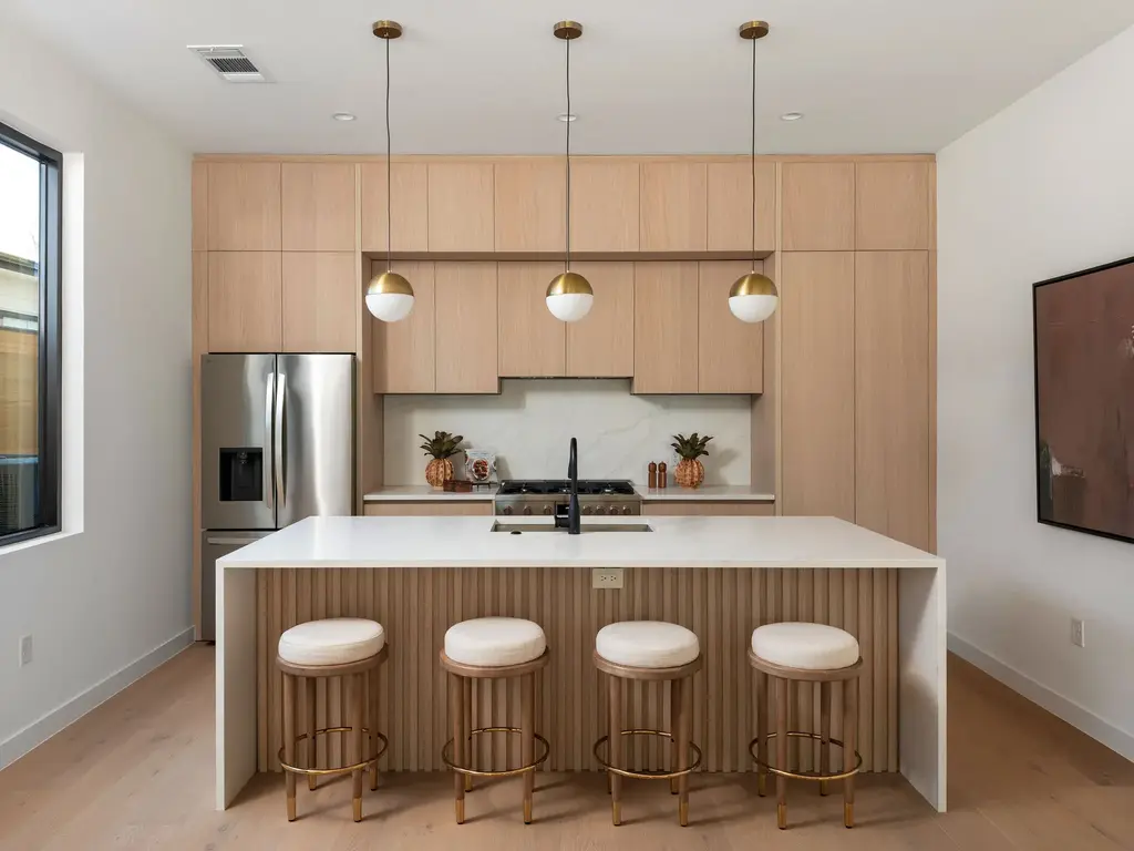 1208 Karen 1, Austin