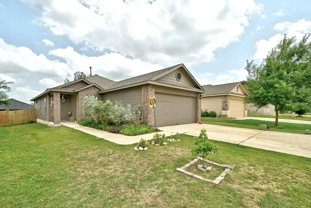 166 Tallow Trail, San Marcos