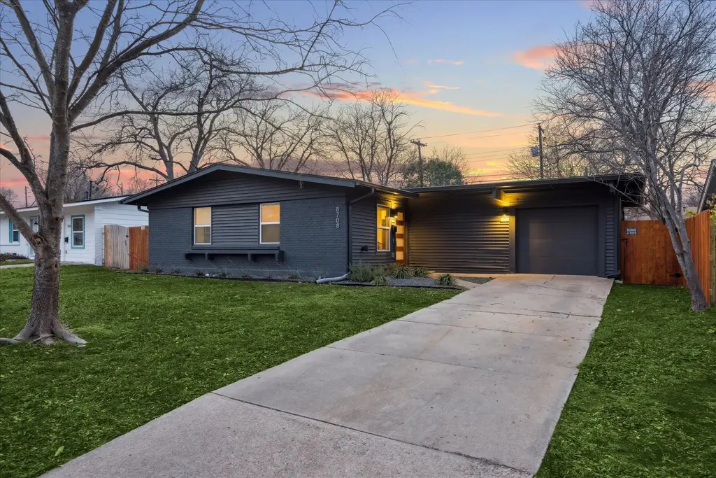 8708 Brookfield Drive, Austin