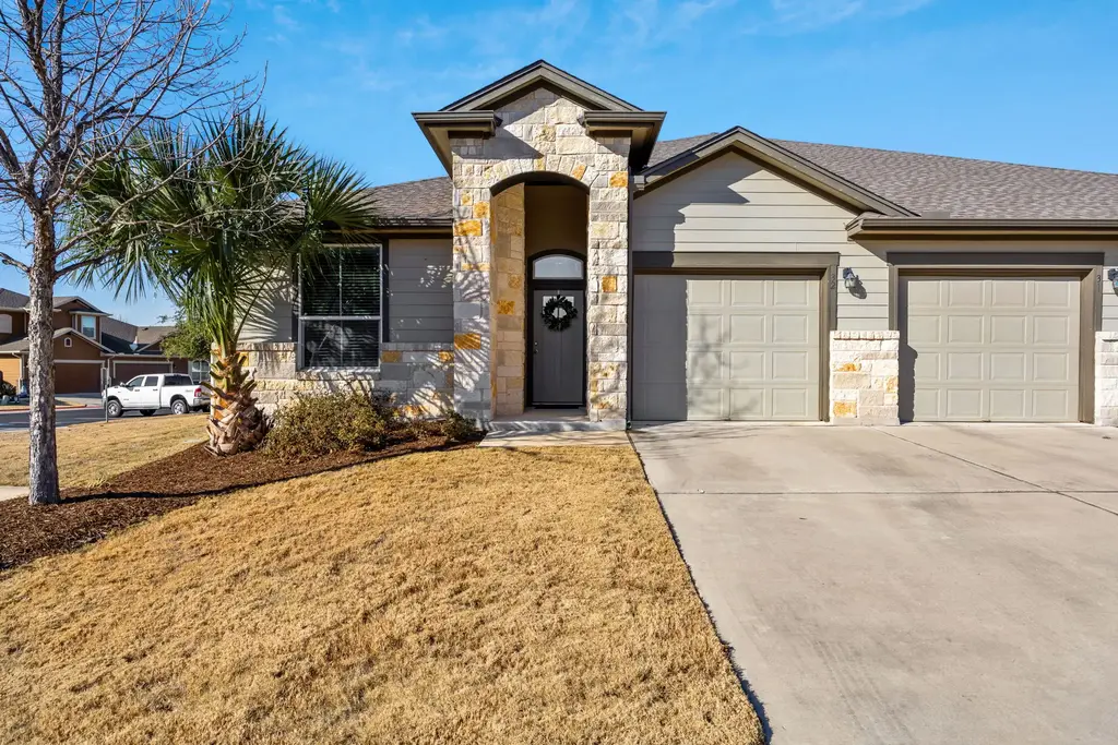 1701 Logan Drive 32, Round Rock