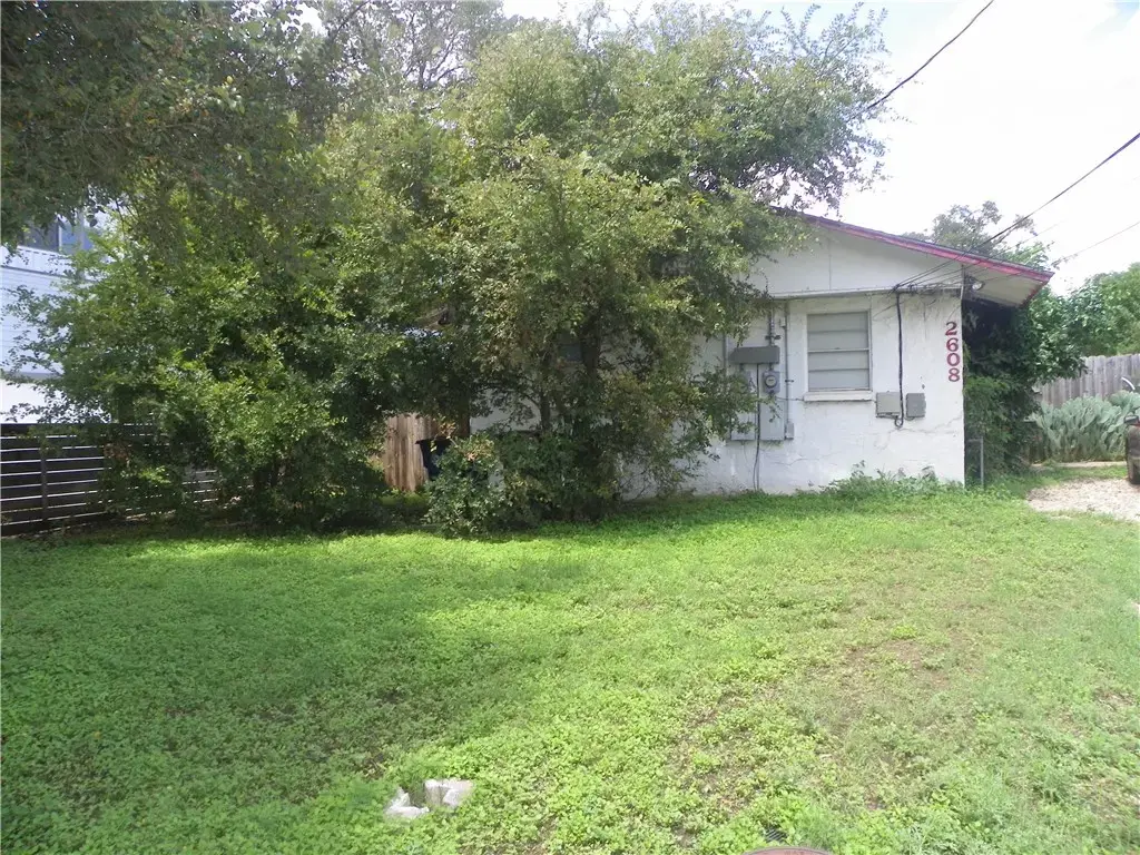 2608 Rogers Avenue A And B, Austin