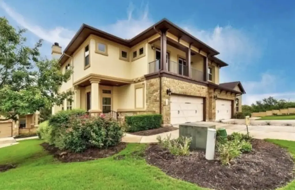 181 Roberto Drive 17a, Austin