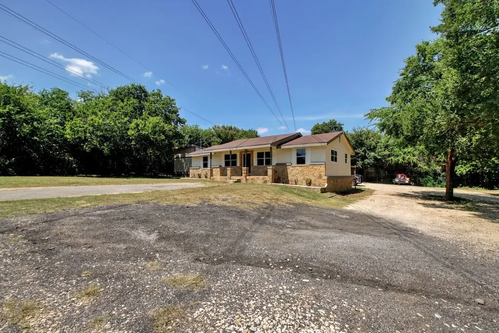 2214 Gardenia Drive, Austin