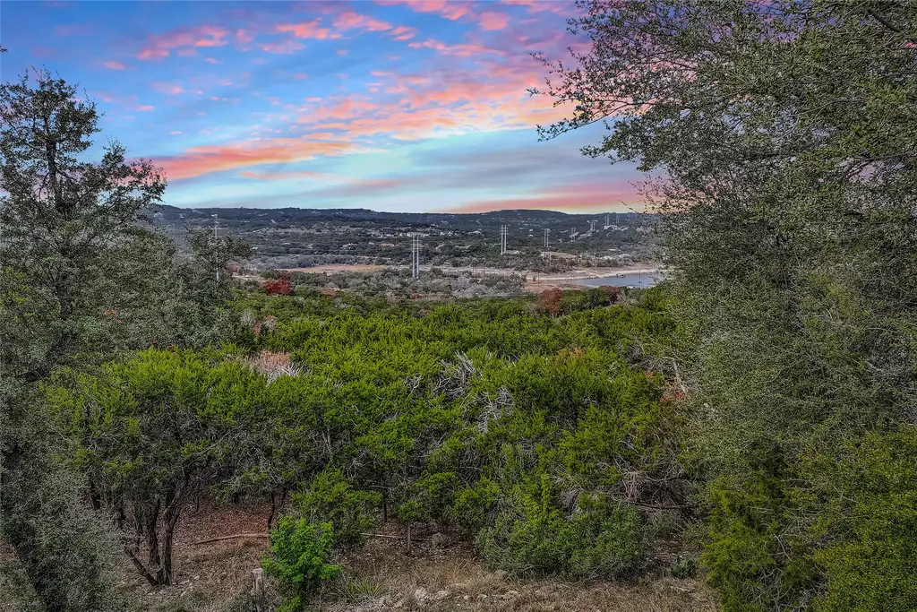 3112 Crosswind Drive, Spicewood