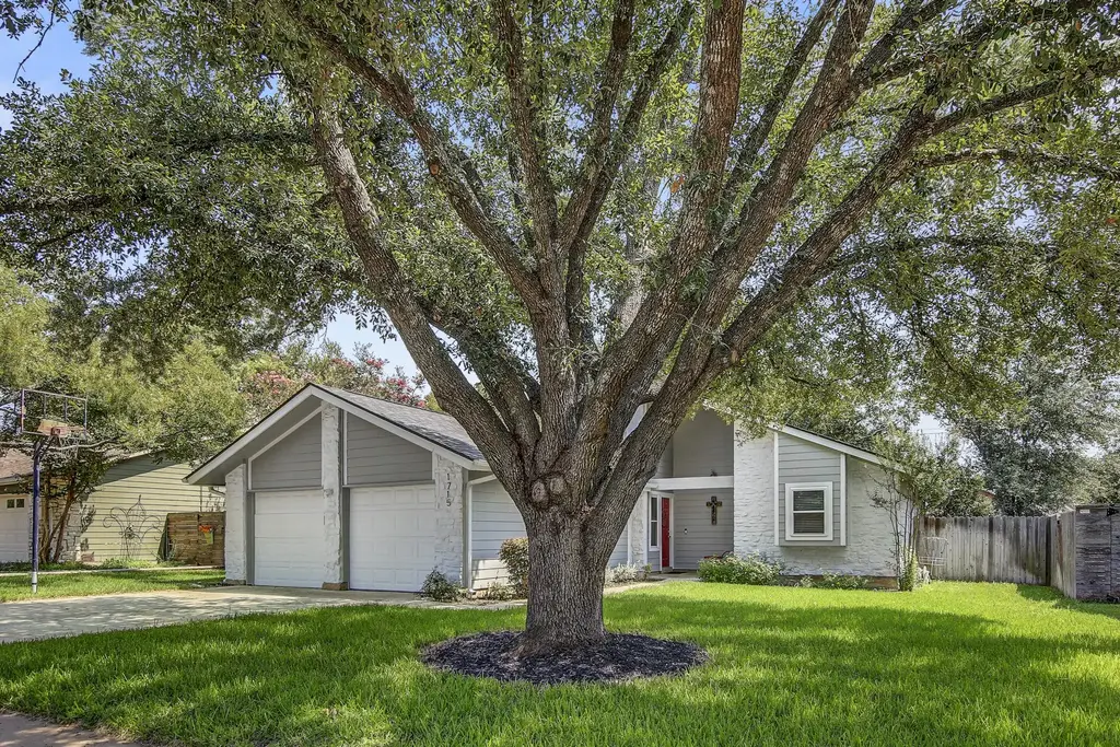 1715 Foxfire Drive, Round Rock