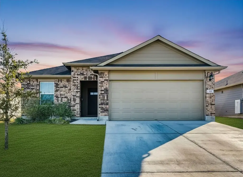 316 Addison Place, Lockhart