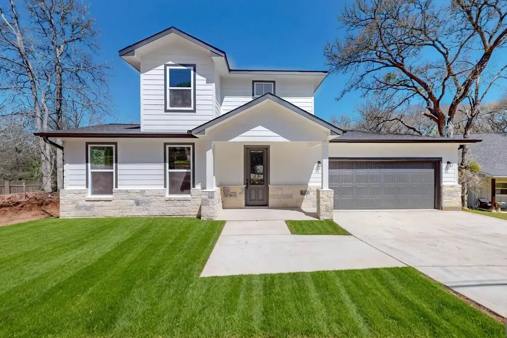 176 Kaelepulu Drive, Bastrop