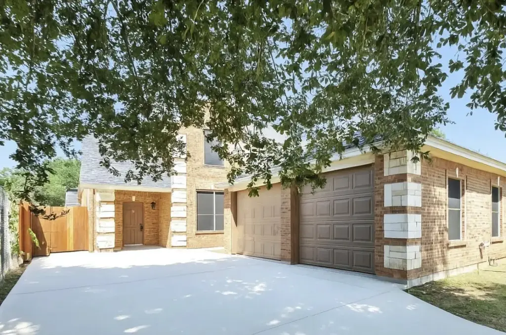 619 Comal Avenue, Fort Worth
