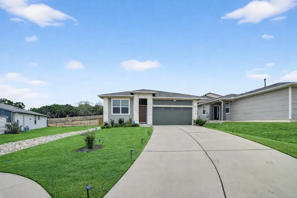 2413 Tucker Lane, Austin
