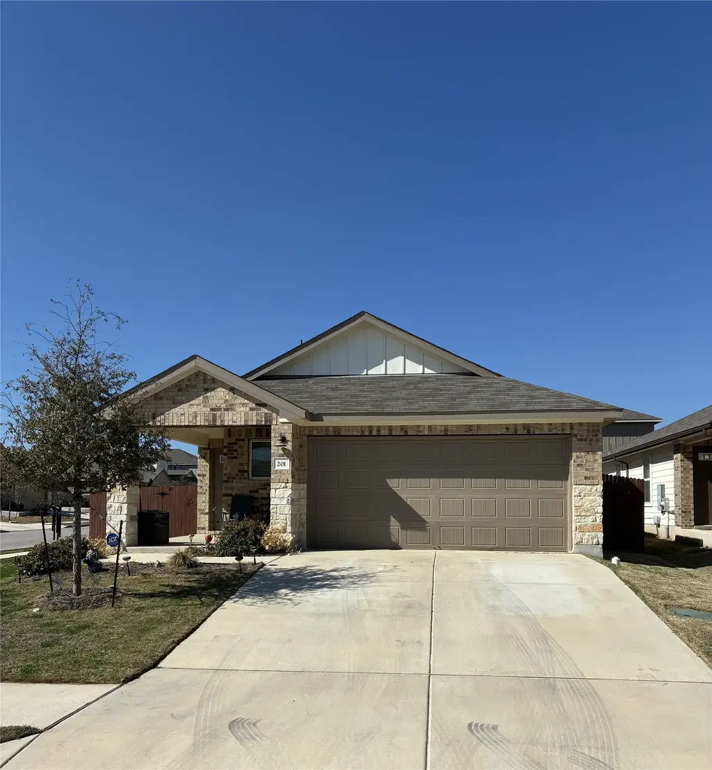 201 Longmount Cove, Liberty Hill