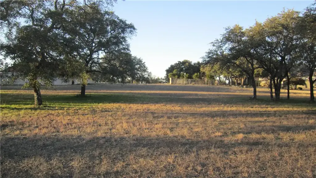 2604 Countryside Circle, Spicewood