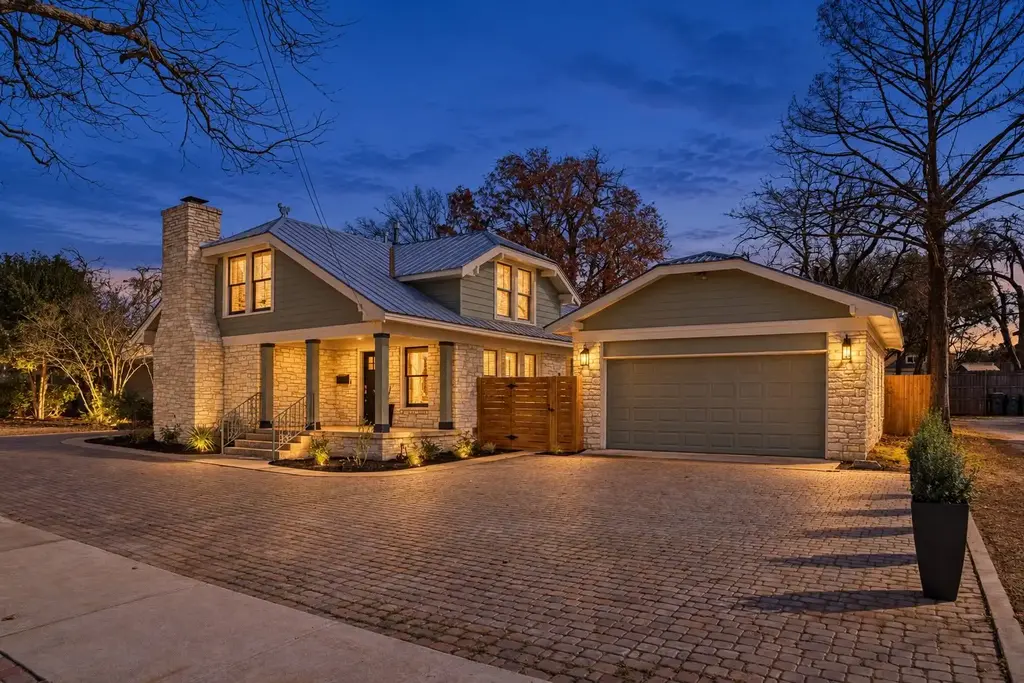 1605 S Austin Avenue, Georgetown