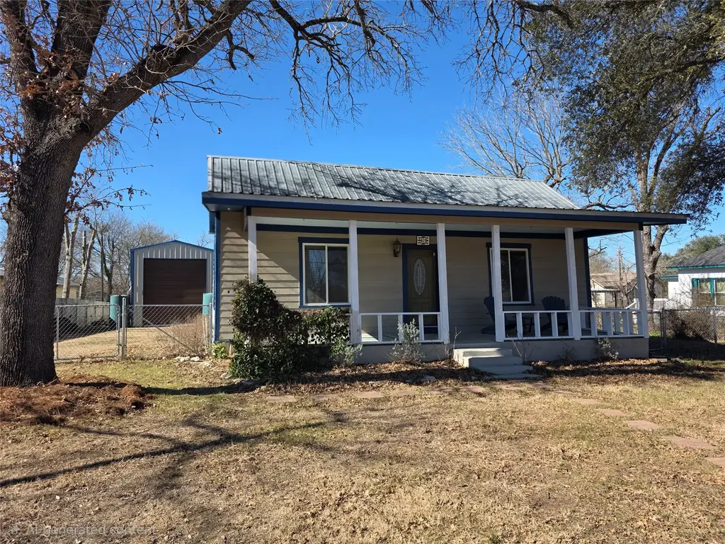 415 N Main Street, Rockdale