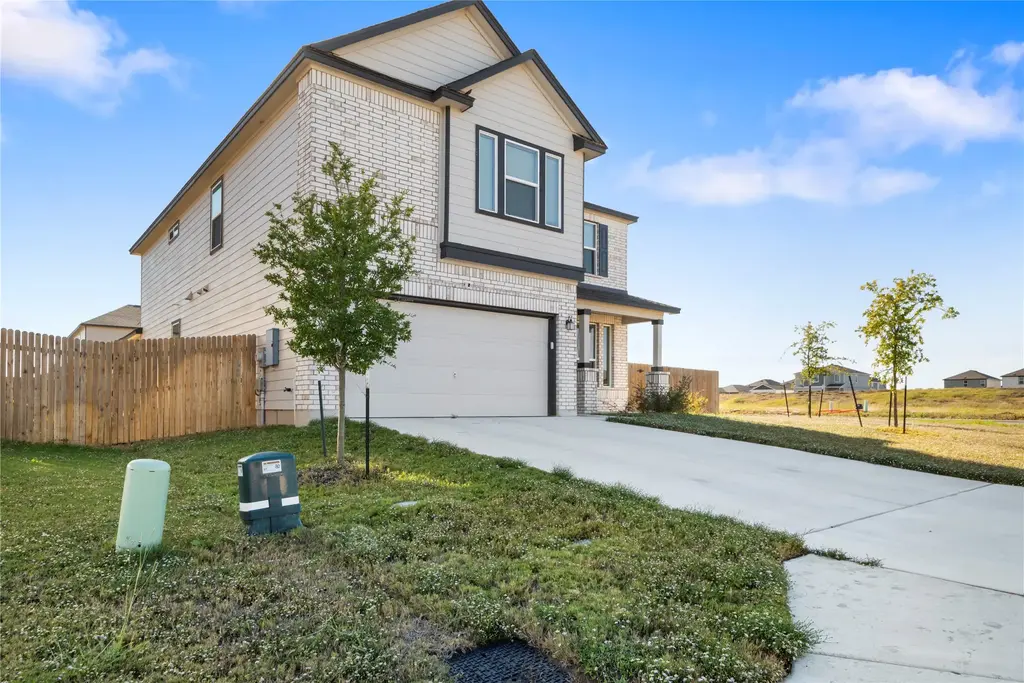18501 Spotted Eagle Lane, Elgin