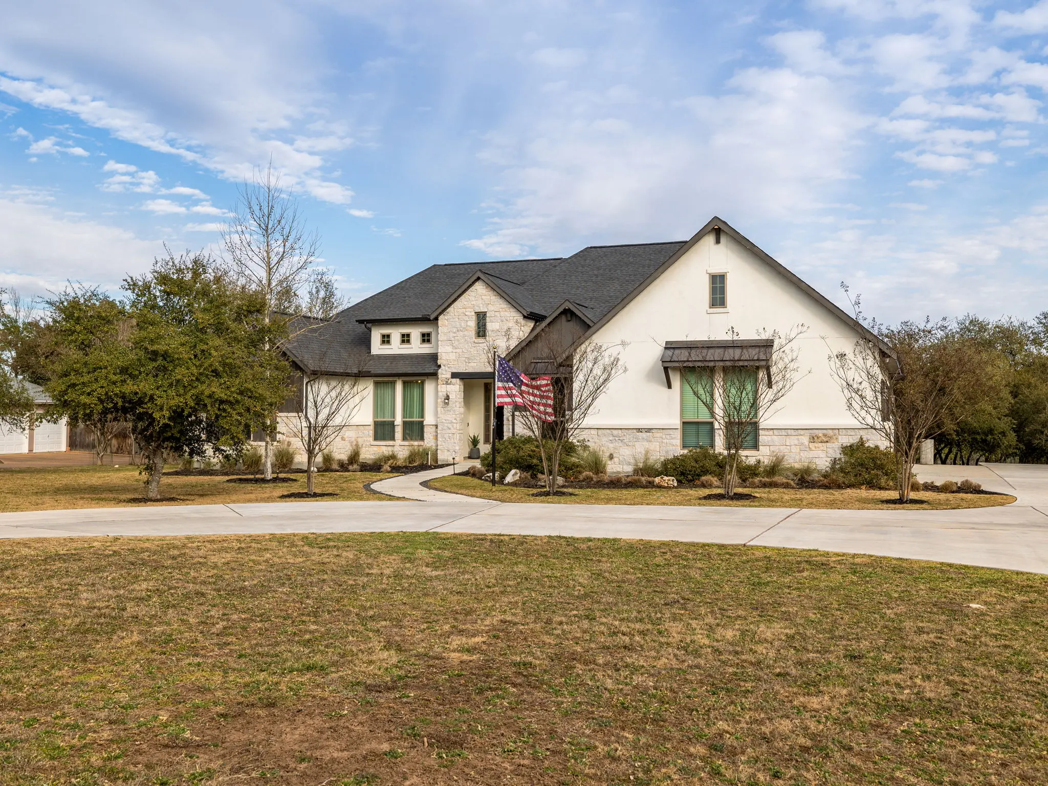 Photo of Listing #2879878