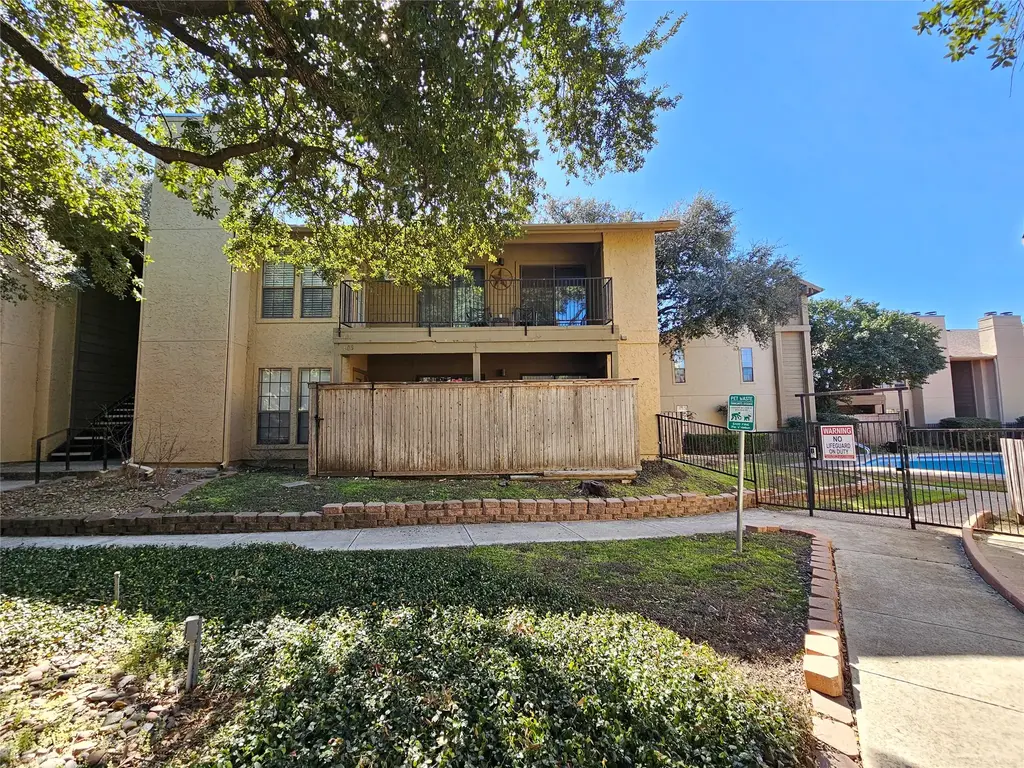 1202 Thorpe Lane 604, San Marcos