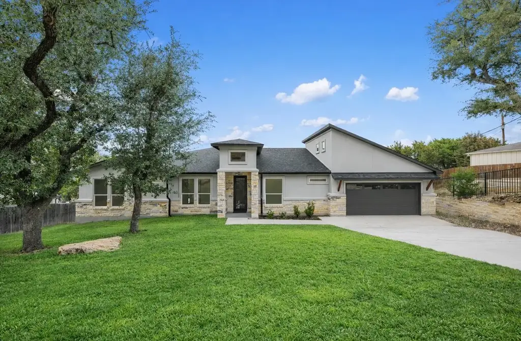 20302 Boggy Ford Road, Lago Vista